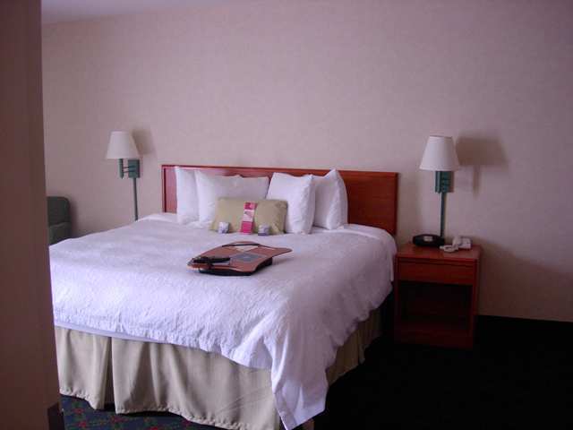 Hampton Inn Eugene Room photo